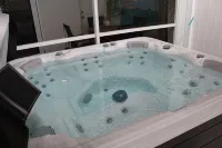 普蘭泰申島寬敞三臥室度假屋，配有30英尺碼頭