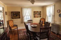 Solomon Ely Homestead - Charming Pittsfield Stay - 3-Star