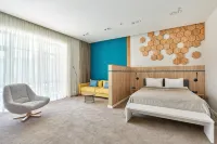 Aqua-Minsk Hotel Plus