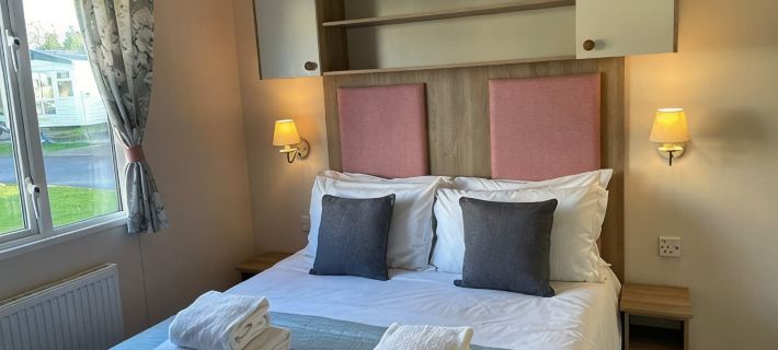 Arum dog friendly caravan on Rockley Park, Poole Отели в г. Пул