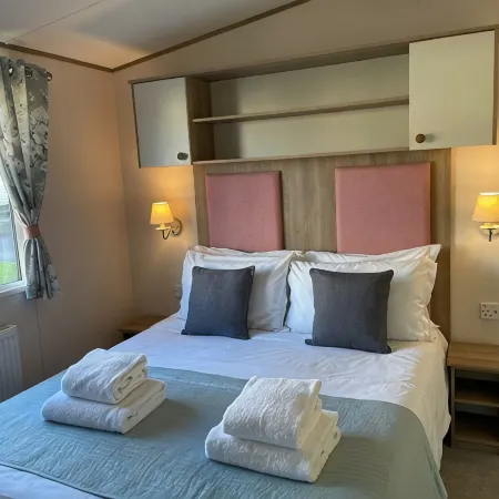 Arum dog friendly caravan on Rockley Park, Poole