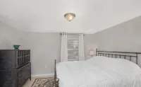 Sandcastle Muskegon Beach Cottage - Wifi