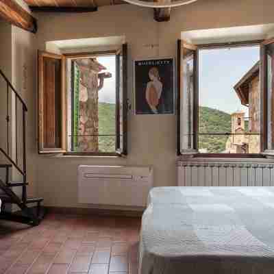 Il Borghetto - La Ghibellina Townhouse, private apartment with balcony Rooms
