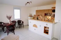 BEAUTIFUL APARTMENT FOR 4 PEOPLE WELL - 公寓