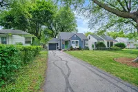 Close to Drake/Downtown - Filled With Amenities, Pet Friendly, Hot Tub, Theater!