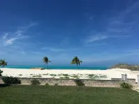 Gorgeous Beach Front Ocean Villa 906 - Alloggi