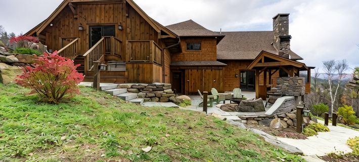 Stunning Mountaintop Retreat with High End Amenities and Four Fireplaces ジョンズバーグのホテル