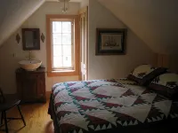 John Bruff Waterview Cottage - on Harbor and on Park - In Town St. Michaels! - 4-Star