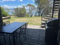 Lake Front Living New and Cosy Seperate Ground Floor Appartment - 4-Star