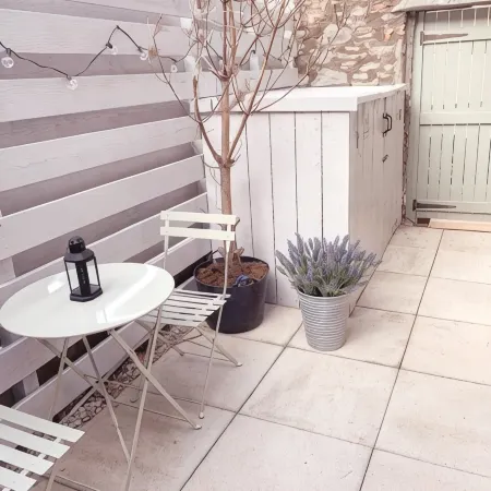 The Estuary Apartment - 2 minutes form the beach!