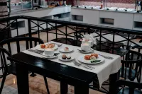 Cronwell Park Nika - breakfast