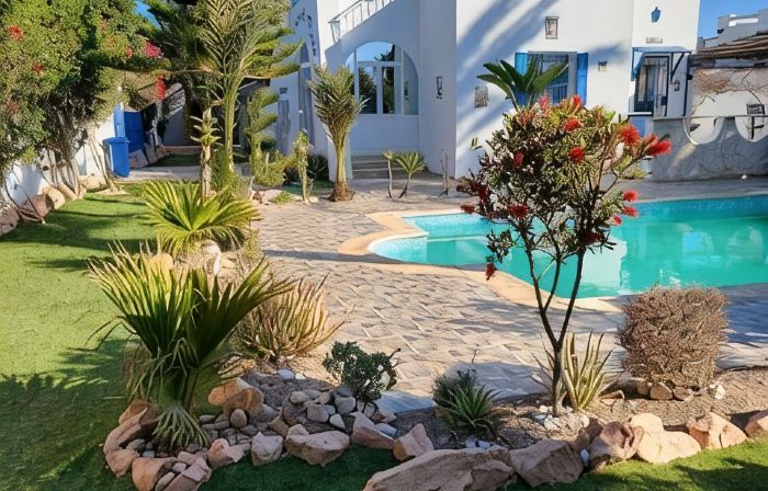 Villa AU JARDIN D'AGHIR, private pool, not overlooked, 300 m from the beach