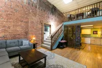 MainStreetLocation|GirlsNight|Families|Pets|FoodMusicShopArtExploreBikeFunPlay!! - 公寓