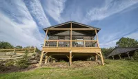 Ace Cabin Cozy Cabin - Hot Tub, Firepit, Views, Near Skiing, Trails & Lakes! - 民宿