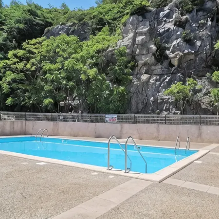 House 5 minutes from the beach, shared swimming pool in the residence