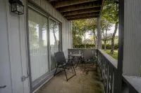 Cozy Beech Mountain getaway for the whole family