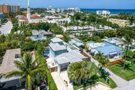 Charming Delray Beach House -Steps to Beach & Atlantic Avenue! VIP Beach Passes!