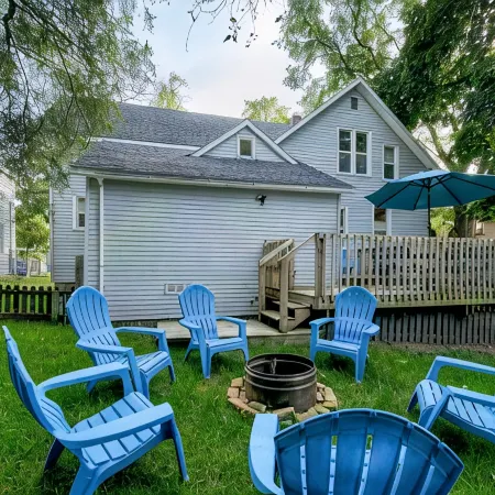 Discover stunning Northern Michigan from the comfort of the Port City Cottage