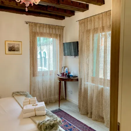 B&B Fortuny
