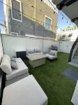 World Cup Venue 7 Miles Away,Remodeled,Steps to the Beach 2 Blks to Downtown MB.