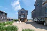Coastal getaway with water views in every room - Wi-Fi