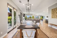 Newly Remodeled PGA West Golf Course Estate with Private Pool and Jacuzzi!