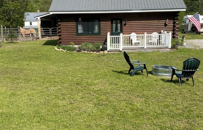 Cozy Vermont Cabin at Trail End Ranch! the Best of VT is All Around You!
