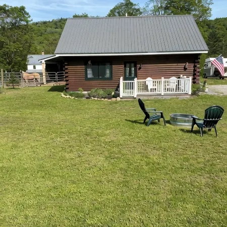Cozy Vermont Cabin at Trail End Ranch! the Best of VT is All Around You!