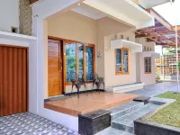 Nuovo Stay (Full House) Hoteles en Godean
