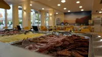 Colors Holiday Hotel - breakfast