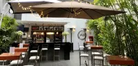 Aku Hotels - bar