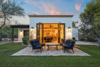 Casa de Camelback, Views & Location! - Jacuzzi