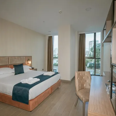 New Wave Hotel