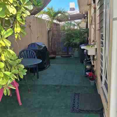 Stay as a tourist & feel as a local; Beach & Loiza st. strip, everything near! Hotel Exterior