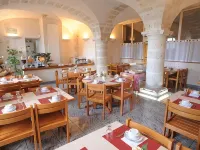 Hôtellerie St-Yves Hotels in Chartres