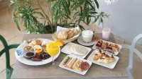 Hotel Plaza - breakfast