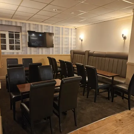 The Cotteridge Inn Отели рядом с достопримечательностью «Селли Манор»