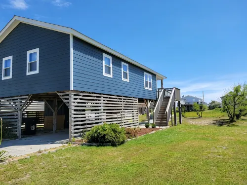 Oceanviews- Walk to beach in 2 mins. Pets welcome - Bungalows