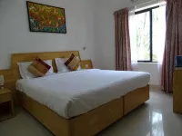 Hotel Opalo Kailas - 3 ดาว