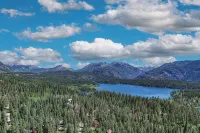 Modern 3BR Alpine Cabin, Mtn Views, Deck, Nearby Lakes and Purgatory Skiing