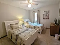 Foxwood at Stoney Creek • Wintergreen + Wine Trail Base • Mtn Views Hotels in Rockfish
