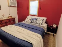 Lucky's Canoe & Kayak Cabin #2 - Caddo River Access! Hotels in Caddo Gap