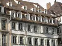 4 Rooms furnished 85m2 Place de la Cathédrale Downtown Strasbourg - Fiber - مطابخ