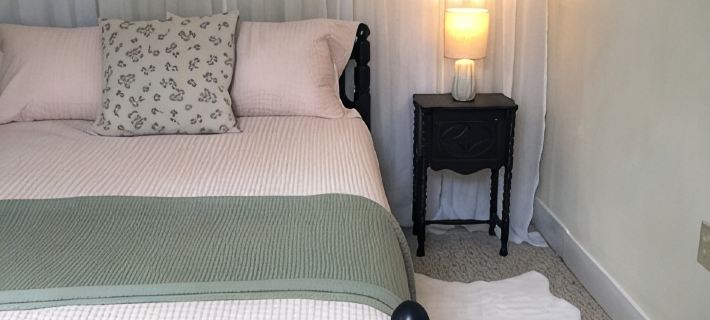 Shoreline Oasis Hotels in Middlesex County