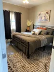 Cozy Home in Kanab - Kitchens