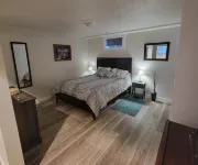 Quiet, cozy, well-lit basement studio in a peaceful Coeur d'Alene neighborhood - Homestays