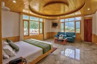 Hotel Sunlight Manali - Kitchens