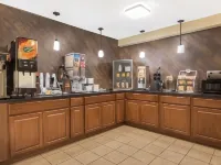 Super 8 by Wyndham Columbus Airport Hotel di Columbus