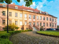 Schlosshotel Rühstädt Garni - Natur & Erholung an der Elbe Hotels in Prignitz