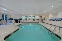 Fairfield Inn & Suites Detroit Metro Airport Romulus - Family